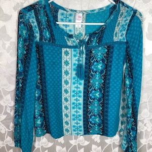 Justice Girls Sz 12 Top. Blue Floral Boho Blouse.